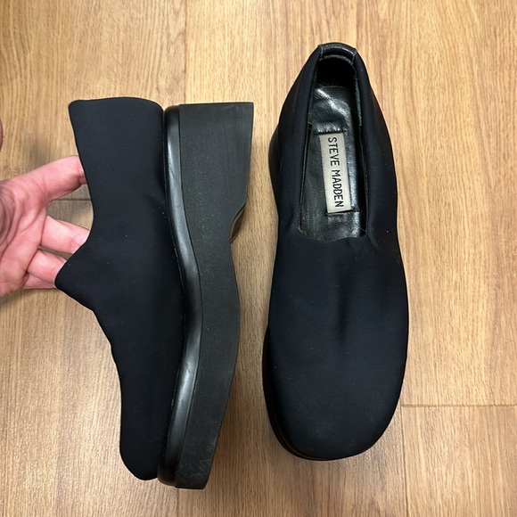 Vintage Steve Madden Stretchy Loafers - Picture 3 of 5